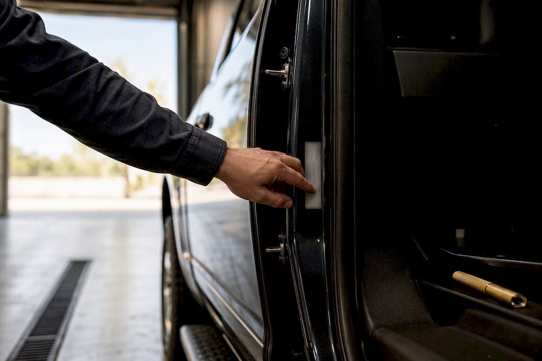 2026 U.S.: $32K Cap and Audit Tips for 6,000 lb Vehicle Deduction